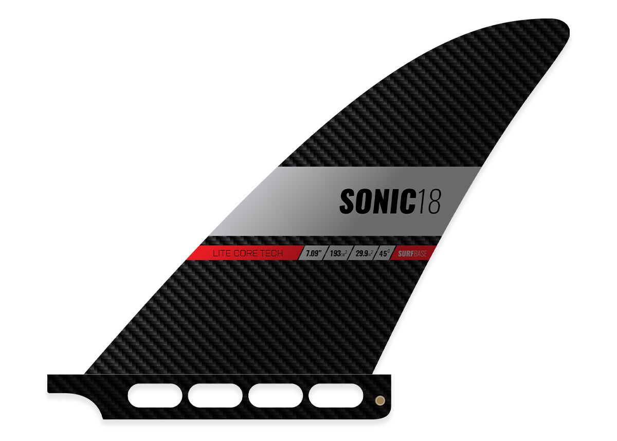 SONIC SUPレースフィンは究極のコントロール性を高めるために設計されています。 SONICはビーチ/サーフレースとダウンウィンドSUPレースに強くお勧めします。SONICは中級～上級者パドラーに最適で多くのエリートやプロのSUPレーサー達が愛用しています。 超軽量のPro Carbon構造で作られたフィンは、最も軽量なSUPレースフィンです。

■サイズ：18cm
■ボックス：US/Surf Box
■価格：¥27,500（¥25,000税別）